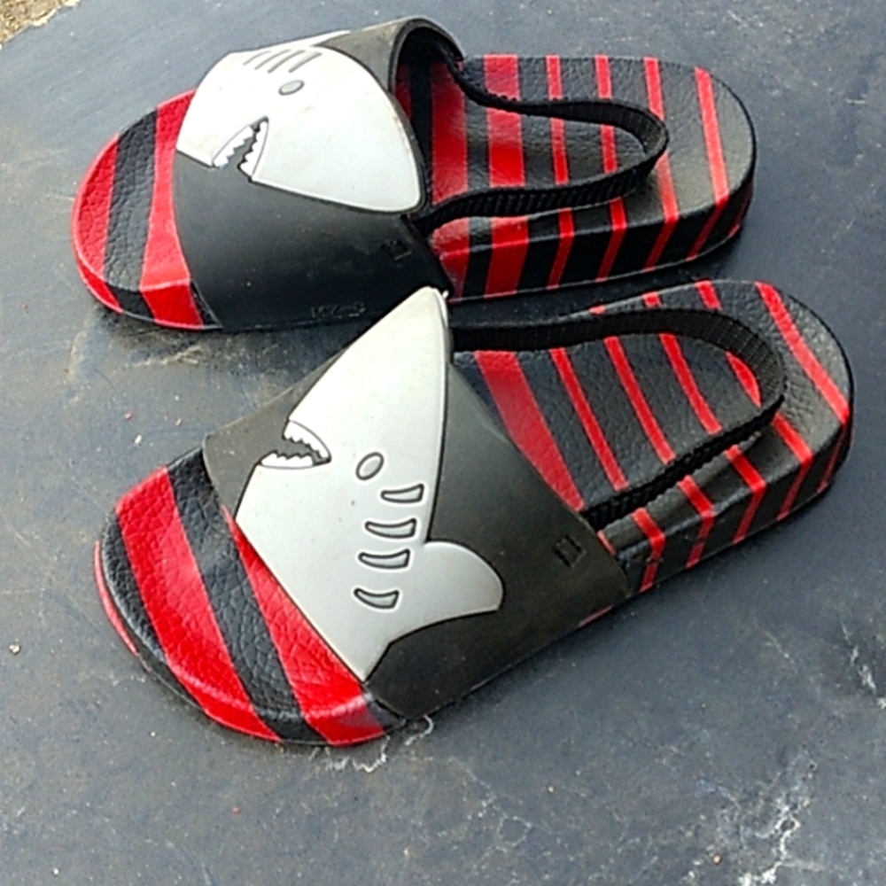 Boys 7-8 sandals